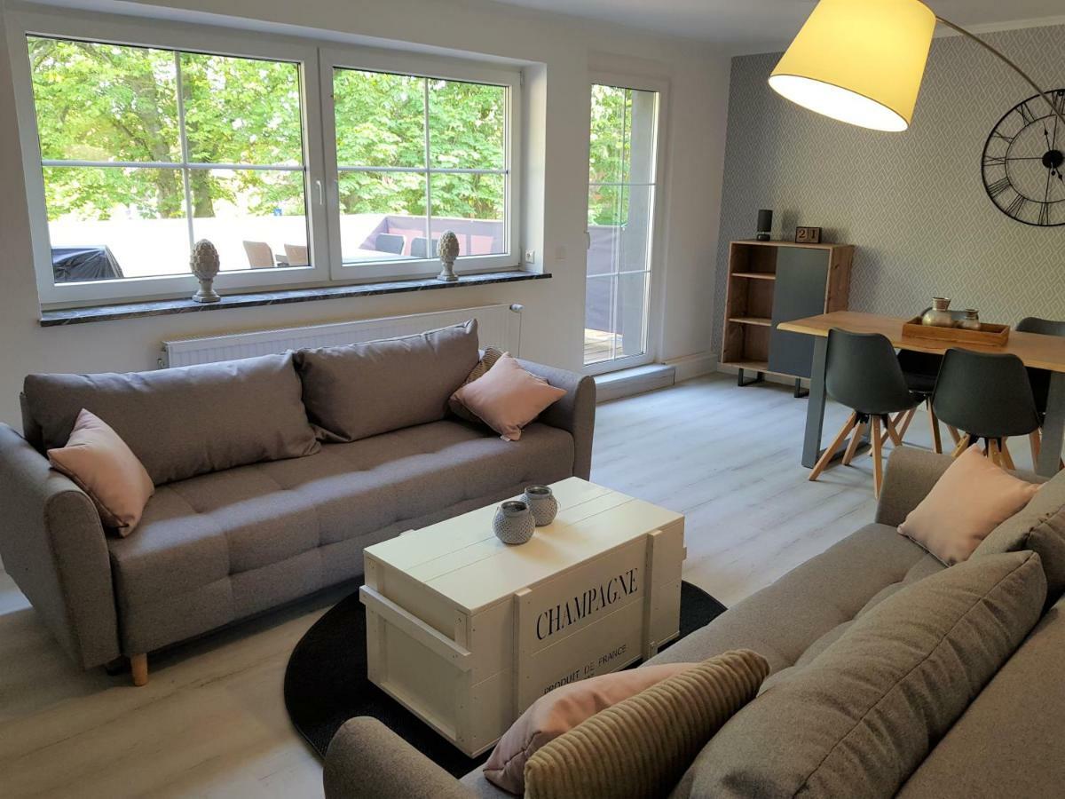 Grosse, Helle Ferienwohnung Mit 2 Balkonen Auf Dem Bauernhof In Der Lueneburger Heide Oetzen Extérieur photo