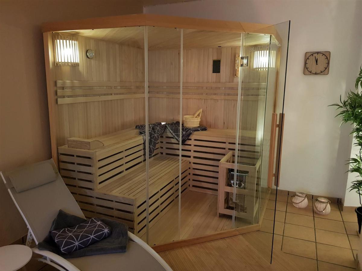 Grosse, Helle Ferienwohnung Mit 2 Balkonen Auf Dem Bauernhof In Der Lueneburger Heide Oetzen Extérieur photo